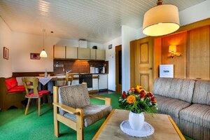 Wohnraum der Ferienwohnung Nr. 3 im Gästehaus Frauendorf 