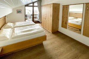 Schlafzimmer Ferienwohnung Nr. 5 im Gästehaus Frauendorf 